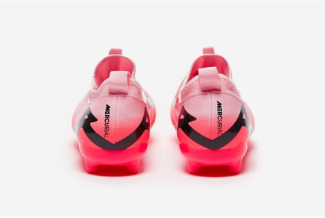 Детские футбольные бутсы Nike Air Zoom Mercurial Vapor 15 Academy MG Junior DJ5617-601