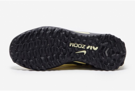 Детские сороконожки Nike Air Zoom Mercurial Vapor 15 Academy TF Junior DJ5621-700