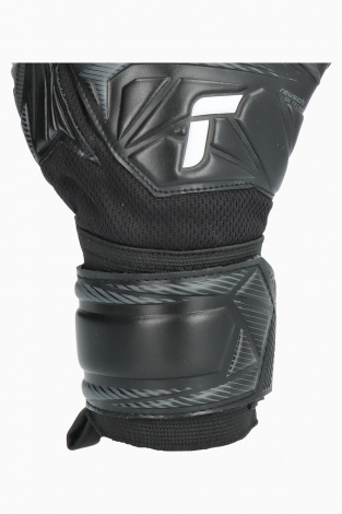 Вратарские перчатки Reusch Attrakt Resist - черный