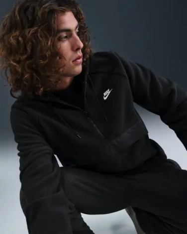 Худи Nike SPORTSWEAR CLUB WINTERIZED черное HV1439-010