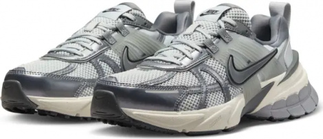Кросівки жіночі Nike V2K RUN сіро-срібні FD0736-003