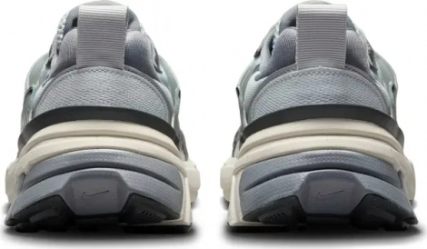 Кросівки жіночі Nike V2K RUN сіро-срібні FD0736-003