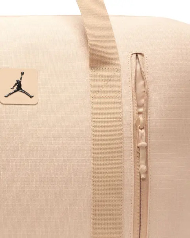 Сумка спортивна Nike JORDAN DUFFLE BAG 40L бежева MA0900-XA3