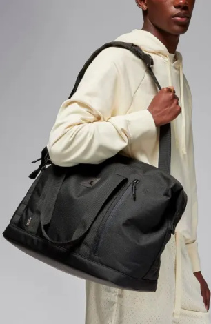 Сумка спортивная Nike JORDAN DUFFLE BAG 40L черная MA0900-023