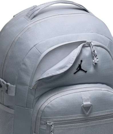 Рюкзак Nike JORDAN BLACKTOP 25L сірий LM9047-G3A