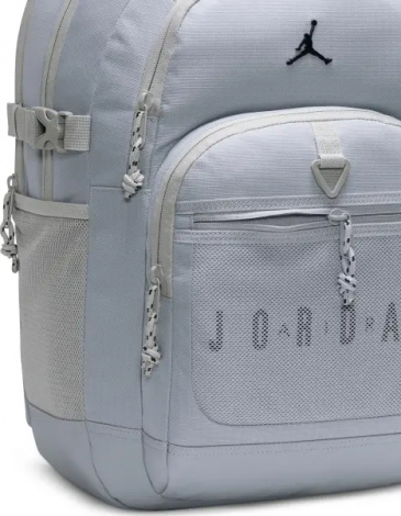 Рюкзак Nike JORDAN BLACKTOP 25L сірий LM9047-G3A