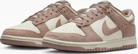 Кроссовки женские Nike DUNK LOW светло-коричнево-белые IB4417-105