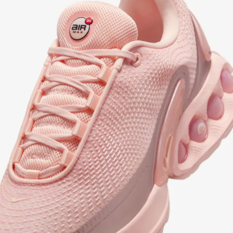 Кросівки жіночі Nike AIR MAX DN персикові HV4861-601