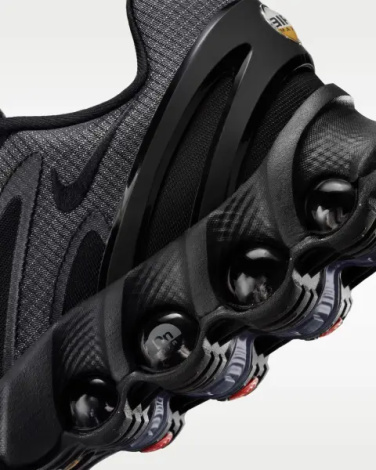 Кросівки Nike AIR MAX DN8 SE чорні HV4525-001