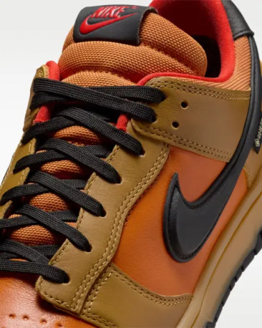 Кроссовки Nike DUNK LOW GORE-TEX коричнево-оранжево-черные HQ2053-700