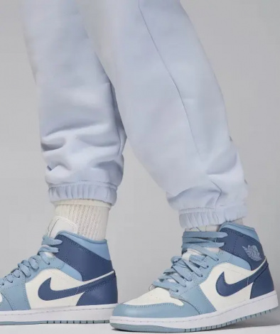 Спортивный костюм женский Nike JORDAN FLIGHT FLEECE светло-серый FV7050-085&FV7059-085