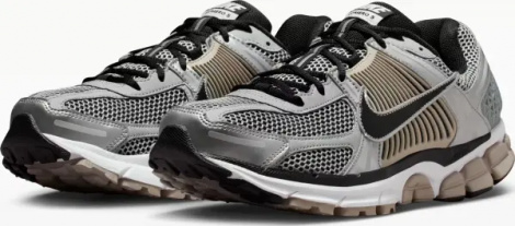 Кроссовки Nike ZOOM VOMERO 5 серебряно-коричневые FJ4151-007