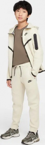 Спортивні штани підліткові Nike SPORTSWEAR TECH FLEECE бежеві HV5869-235