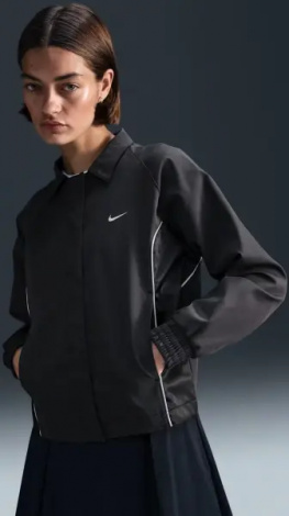 Куртка женская Nike SPORTSWEAR WOVEN черная HQ3750-010