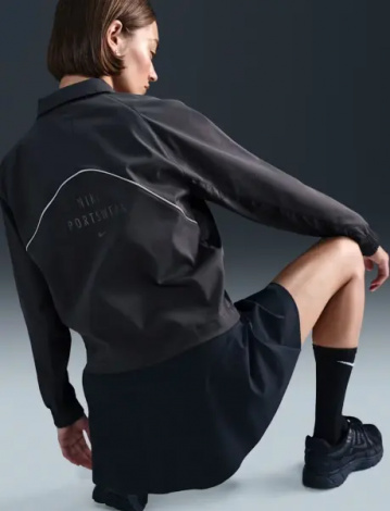 Куртка женская Nike SPORTSWEAR WOVEN черная HQ3750-010