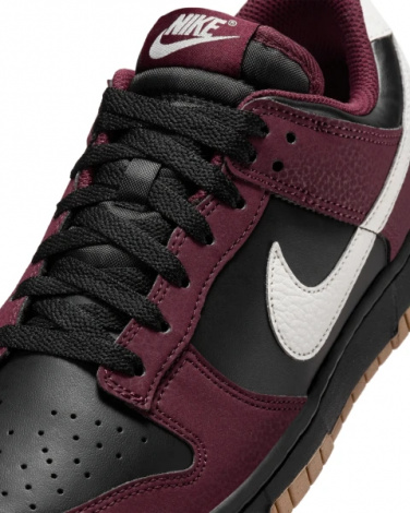 Кросівки жіночі Nike DUNK LOW NEXT NATURE бордово-чорні HM9658-600