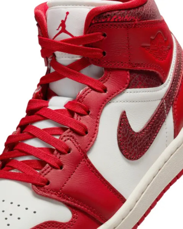 Кросівки жіночі Nike AIR JORDAN 1 MID SE червоно-білі HJ9337-106