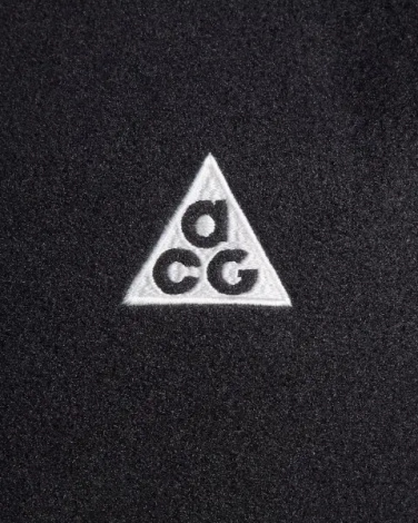 Жилетка Nike ACG "WOLF TREE" черная HJ2468-010