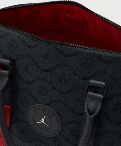 Сумка спортивна Nike JORDAN PARIS SAINT-GERMAIN MONOGRAM DUFFEL BAG 25L чорна LM9112-693