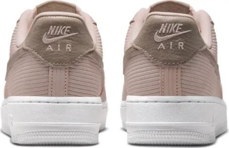Кроссовки женские Nike AIR FORCE 1 '07 светло-коричневые IM6533-602