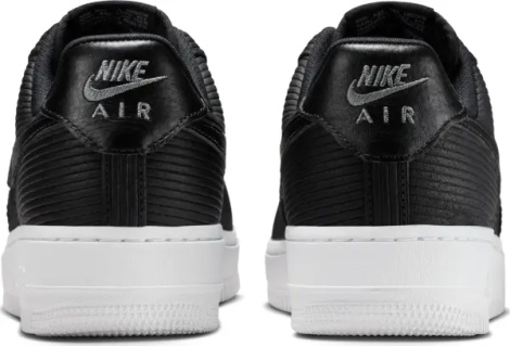 Кросівки жіночі Nike AIR FORCE 1 '07 чорні IM6533-002