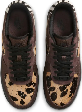 Кросівки жіночі Nike AIR FORCE 1 '07 темно-коричневі HV6356-200