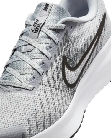 Кроссовки беговые Nike RUN DEFY серо-темно-серые HM9594-003