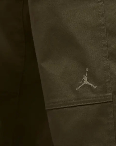 Спортивные штаны Nike JORDAN ESSENTIALS WOVEN оливковые HF9329-222