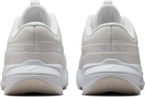 Кроссовки беговые подростковые Nike STAR RUNNER 5 (GS) молочные HF7004-101