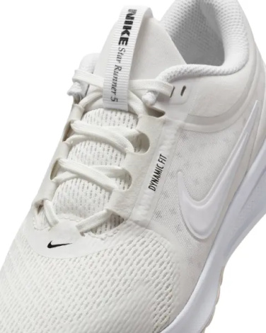 Кроссовки беговые подростковые Nike STAR RUNNER 5 (GS) молочные HF7004-101