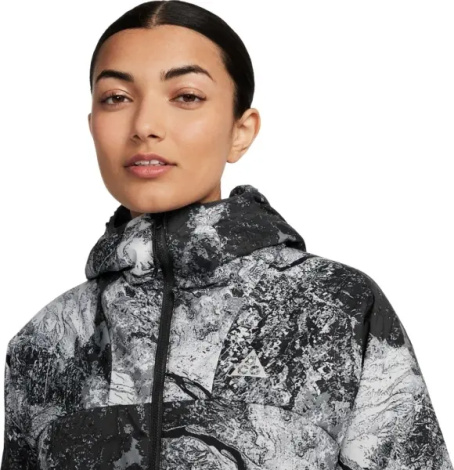 Куртка жіноча Nike ACG THERMA-FIT ADV сіро-темно-сіра FN1919-060