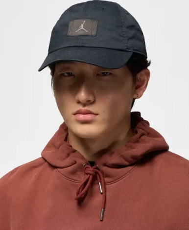 Кепка Nike JORDAN CLUB CAP ADJUSTABLE HAT PATCH чорно-антрацитова FD5181-014