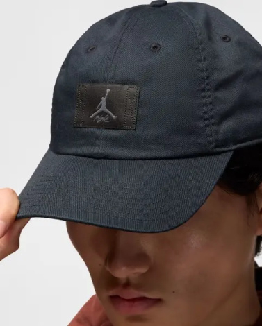 Кепка Nike JORDAN CLUB CAP ADJUSTABLE HAT PATCH чорно-антрацитова FD5181-014