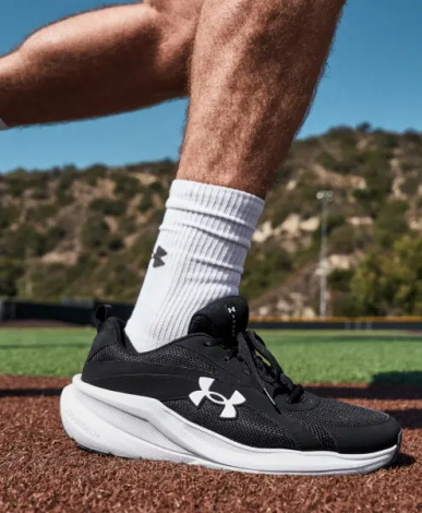 Кроссовки беговые Under Armour CHARGED+ ASSERT 11 черно-белые 6006723-001