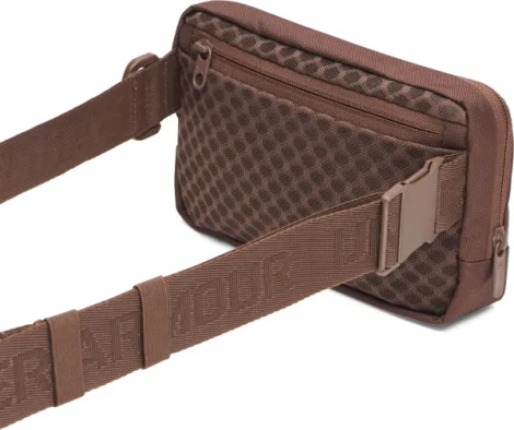 Сумка на пояс Under Armour LOUDON WAIST BAG XBODY 2L коричневая 1378418-230