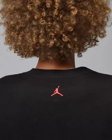 Футболка жіноча Nike JORDAN SPORT HERITAGE DRI-FIT GRAPHIC чорна IO8722-010