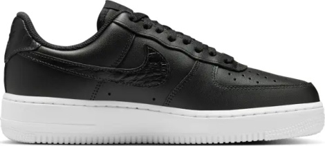 Кросівки жіночі Nike AIR FORCE 1 '07 SE чорні IO4837-001