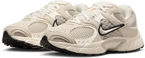 Кросівки жіночі Nike V5 RNR бежеві II6294-100