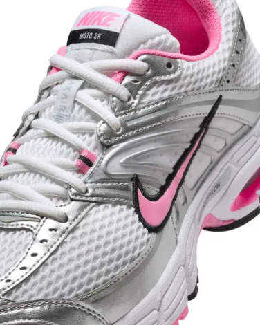 Кросівки жіночі Nike AIR MAX MOTO 2K біло-сріблясто-рожеві HQ2056-101