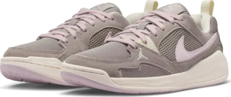 Кроссовки женские Nike CMFT ERA бежево-светло-розовые HJ6778-001