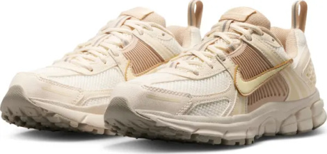 Кроссовки подростковые Nike VOMERO 5 (GS) бежевые HF6998-106