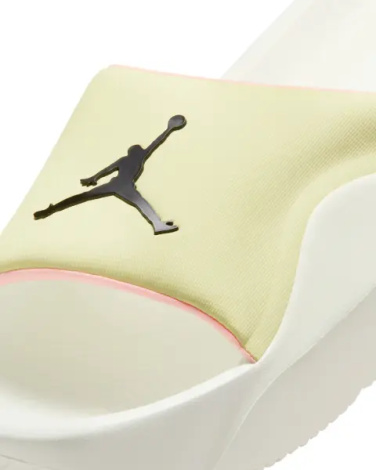 Шльопанці Nike JORDAN FRANCHISE лаймово-молочно-світло-рожеві HF3263-300