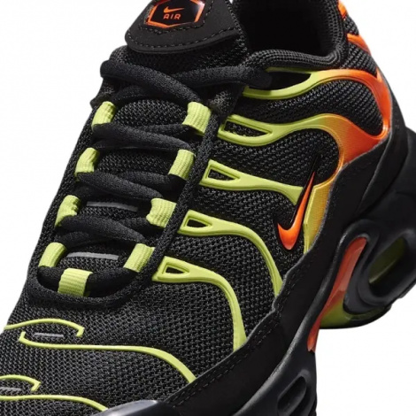 Кросівки дитячі Nike AIR MAX PLUS (PS) чорно-салатово-помаранчеві FZ0023-040