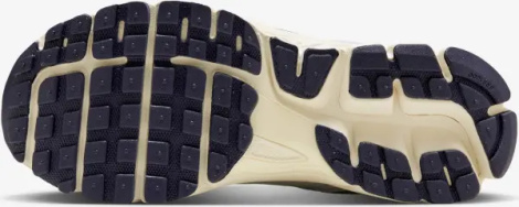 Кроссовки женские Nike ZOOM VOMERO 5 бело-сине-красные FV8111-451