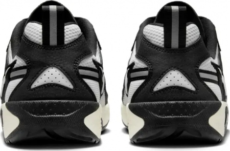 Кроссовки женские Nike JAM черно-белые FN0314-004