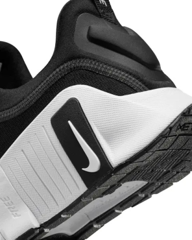 Кросівки для тренувань жіночі Nike FREE METCON 6 чорно-білі FJ7126-001