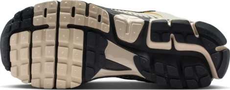 Кроссовки Nike ZOOM VOMERO 5 бежево-черные FJ4151-008