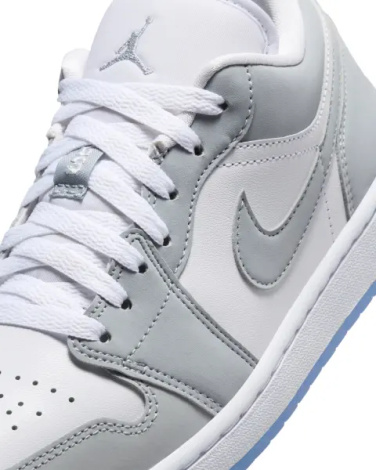 Кросівки жіночі Nike AIR JORDAN 1 LOW сіро-білі DC0774-105