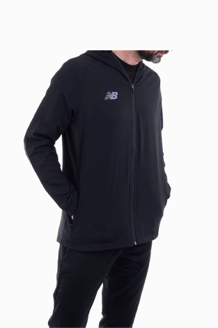 Ветровка New Balance Training Rain - черный