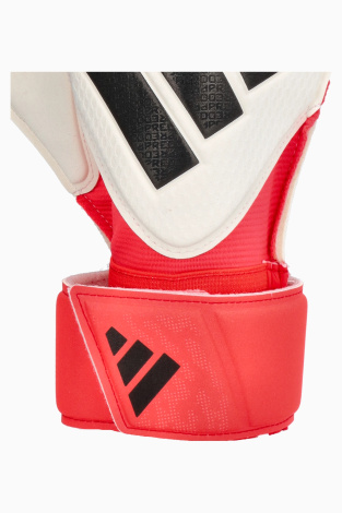 Вратарские перчатки adidas Predator Match